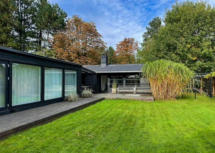 Stylish House Between And Forest In * Tisvilde